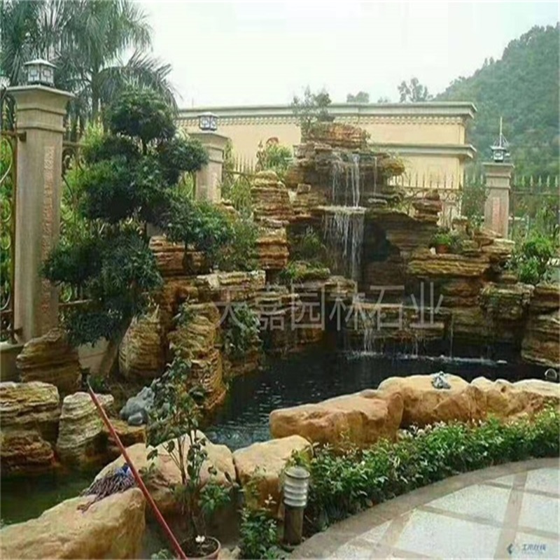 桂林别墅庭院鱼池假山设计